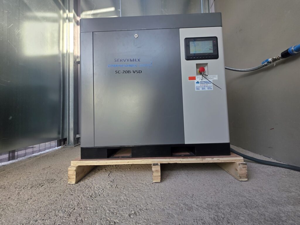 Instalación aire comprimido en empresa de acero inoxidable en el Maresme | Servymex