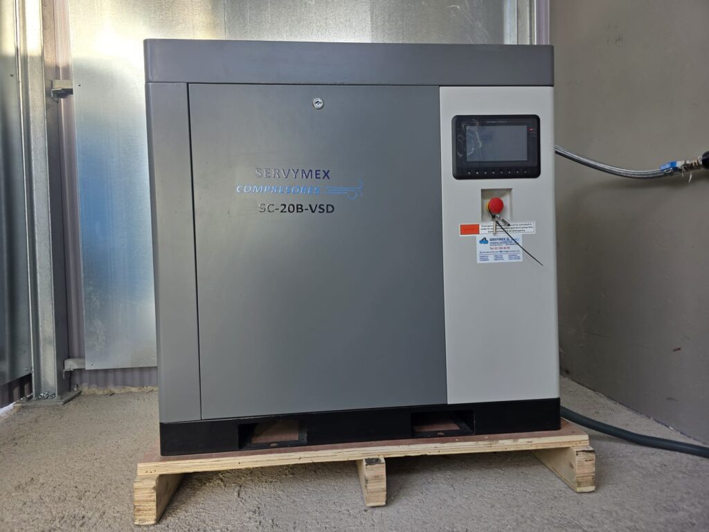 Instalación aire comprimido en empresa de acero inoxidable en el Maresme | Servymex