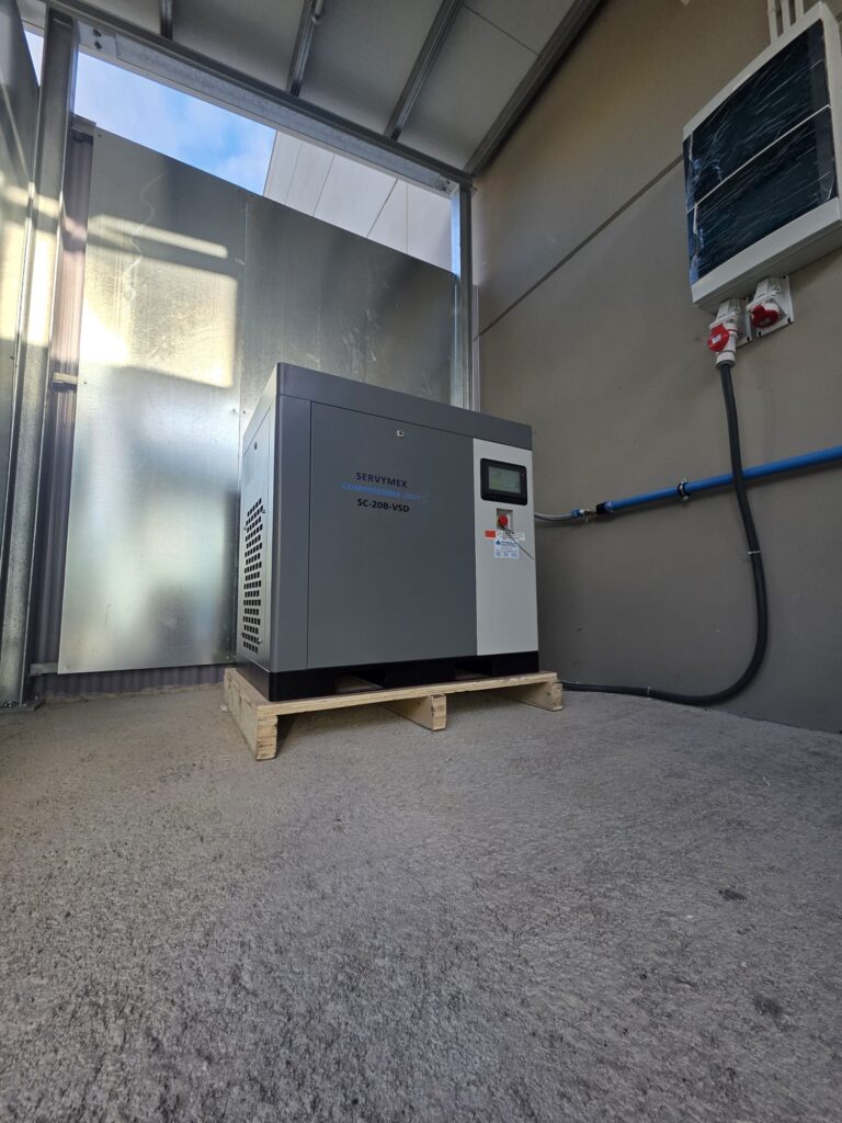 Instalación aire comprimido en empresa de acero inoxidable en el Maresme | Servymex